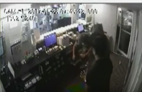 Robbers Escape With Cash From Fort Lauderdale Hotel