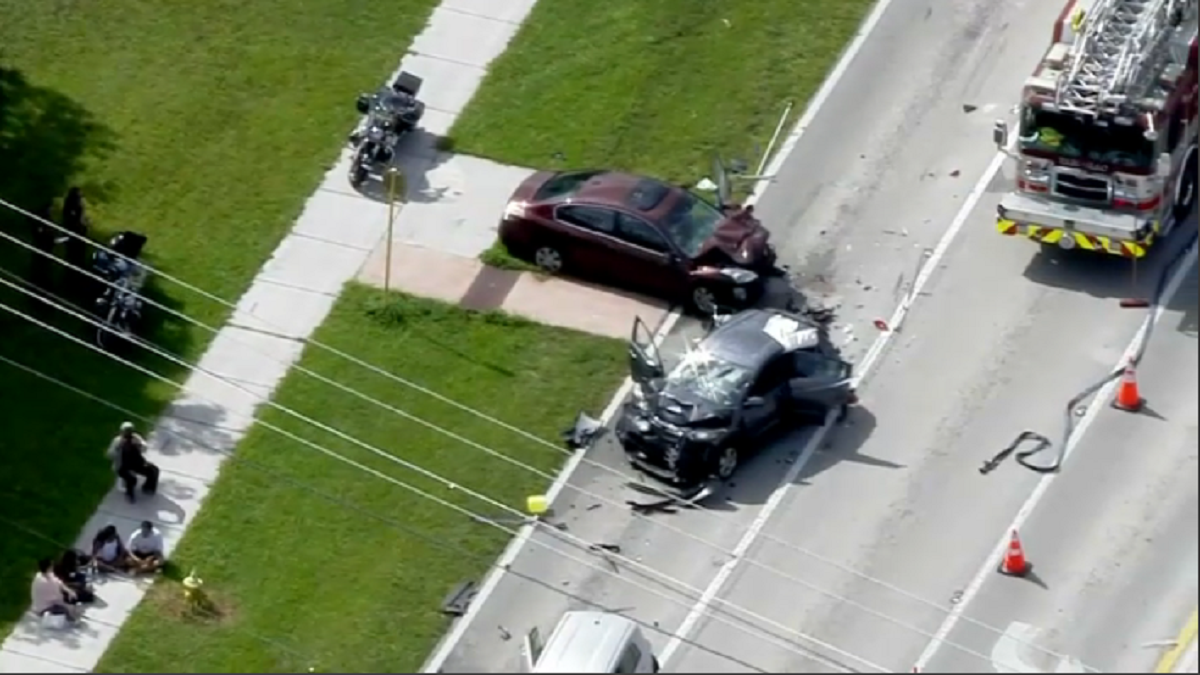 Crash Involving Five Cars Kills One Person in Tamarac