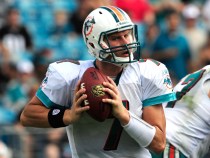 Henne: Tebow "Not An NFL Quarterback"
