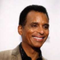 NiteByte: Singer Jon Secada Says Goodbye to Miami