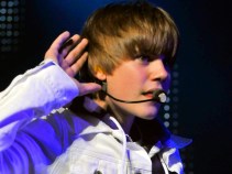 Pop Star Bieber Accounts for 3 Percent of Twitter's Traffic
