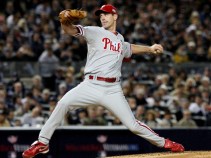 Cliff Lee Quiets Yanks' Bats in Game 1