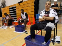 Rival Celtics Sign Carlos Arroyo