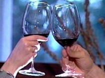 Study: Moderate Drinking May Help Women Shed Pounds