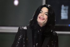 Nevada Judge Unseals Some Jackson Doctor Warrants