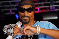 2/4: Gin, Juice & Snoop