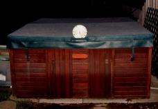 Two Found Dead in Cape Coral Hot Tub