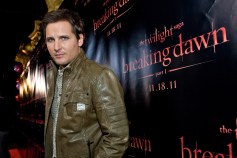 Peter Facinelli: The "Twilight" Cast Is Like a Family