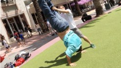 Cirque Eloize iD: Handstand Day in Miami