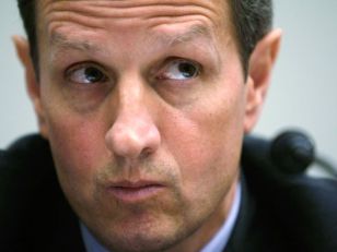 Geithner Makes Case for Quick Reform