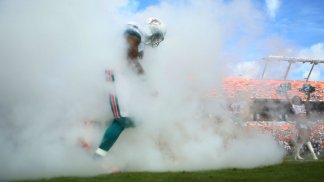 Photos: Dolphins Rout Jaguars
