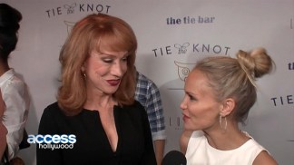 "Modern Family" Stars Show Support for Marriage Equality