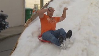 Ice Skating and a Snow Mountain as Christmas on Las Olas Begins