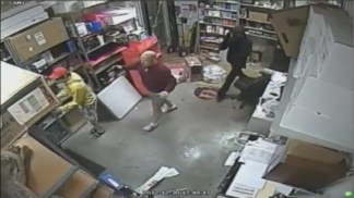Trio Robs Pompano Beach Radio Shack