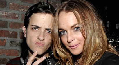 Finally, someone is sticking up for Lindsay Lohan and DJ Samantha Ronson.