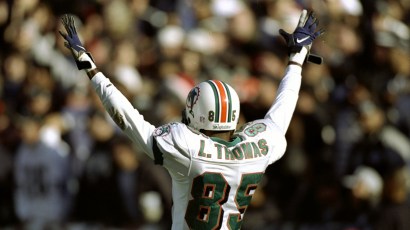 6 Dec 1998: Lamar Thomas #85 of the Miami Dolphins celebrates during the game against the Oakland Raiders at the Network Associates Coliseum in Oakland, California. The Dolphins defeated the Raiders 2