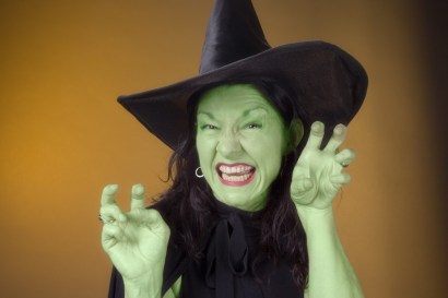 This might be a good costume for Alex Sink.