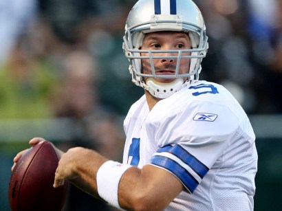 Tony Romo is dazzling Cowboys fans -- and so is their new stadium.