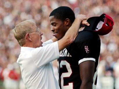 Is there a better candidate to lead America deeper into a recession than Lou Holtz?