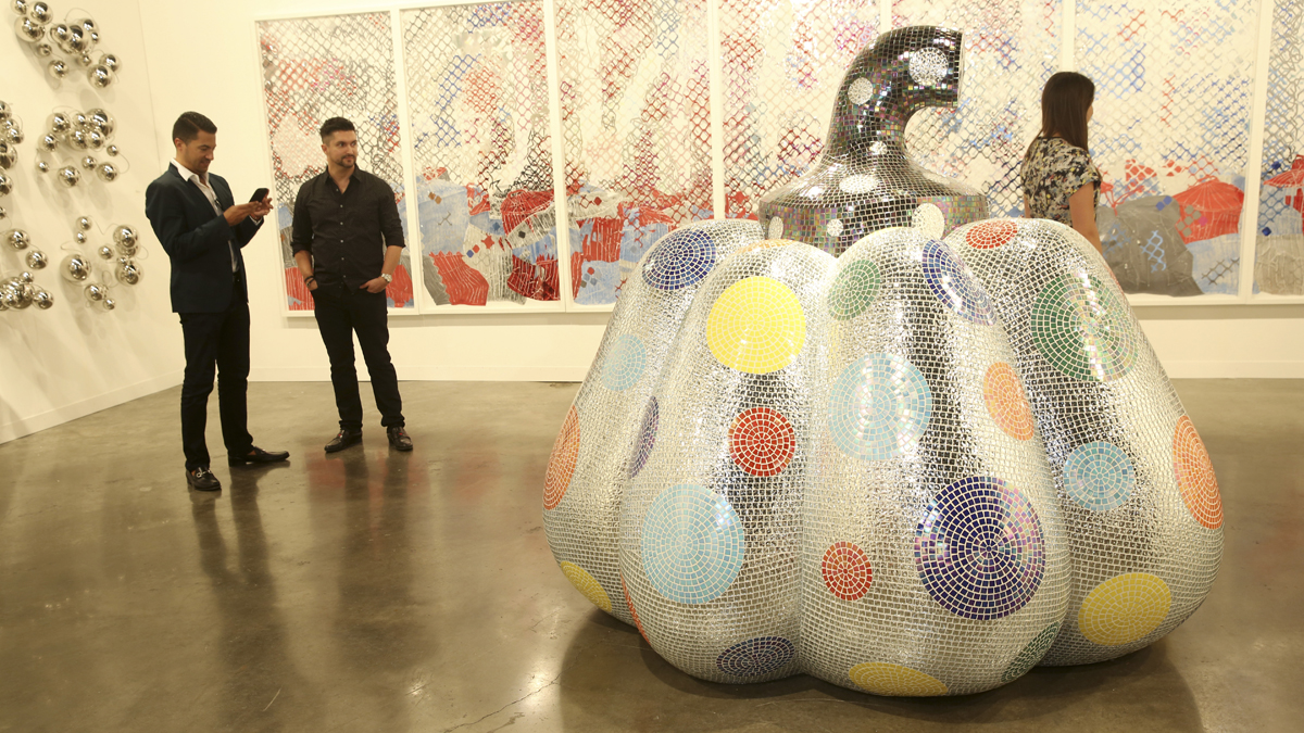 Free Shuttle Services for Miami Beach Art Week and Art Basel