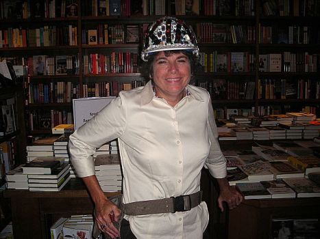 Author Kia Ricchi: How to Avoid Construction Cheats