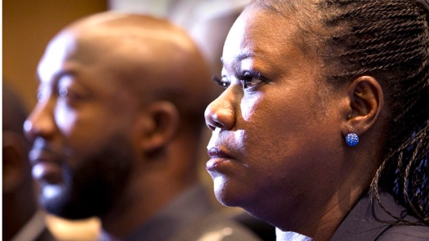 Trayvon Martin Family Marks 1 Year Since Shooting Death