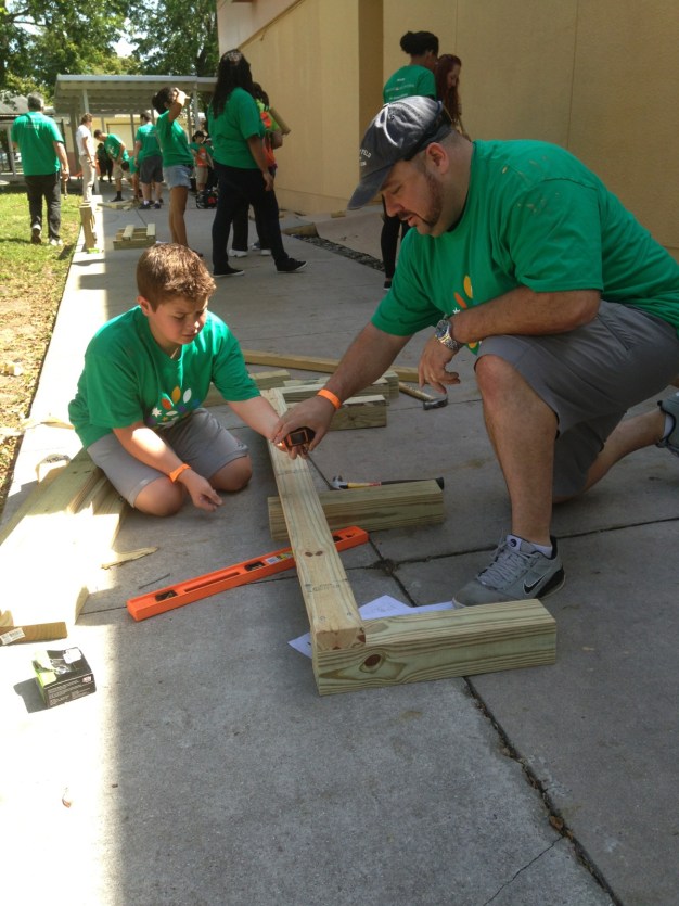 Comcast Cares Day 2013 
