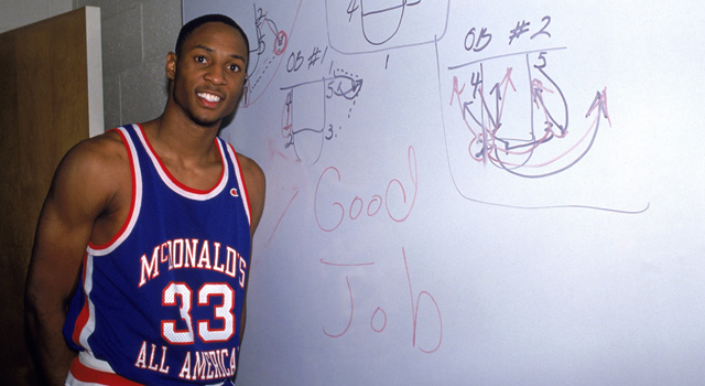 Alonzo Mourning's Jersey Retired By Heat