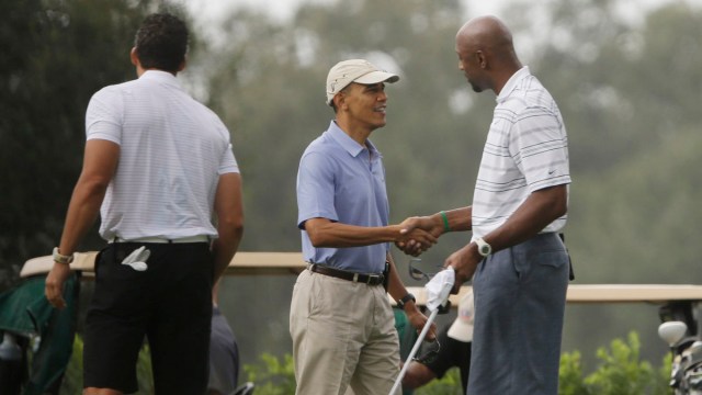 President Barack Obama Goes Golfing With Alonzo Mourning in Davie During South Florida Fundraising Visit