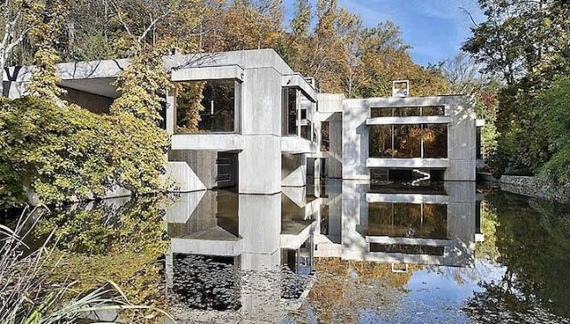 The Masterpiece Estate That Has Everything, Including a Gypsy Wagon