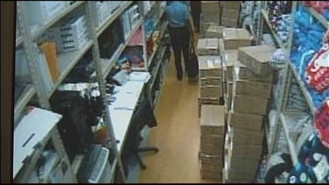 Police believe the man in Aéropostale?s surveillance video to be 24-year-old John Mortimer. 