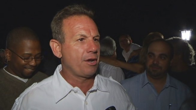 Scott Israel declares himself the winner over Al Lamberti for Broward County Sheriff.