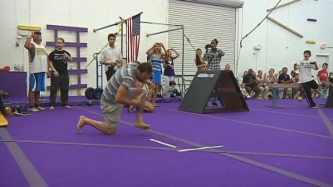 Stuntman Robert Souris broke a world record he originally set.Christopher Landastaff and Pilar Carvajal tell NBC 6 what they thought of the flips. 