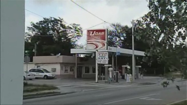 Willie Summersett, 29, and Alex Cineas, 21, are being sought in the fiery attack on 44-year-old Darrel Brackett, Miami-Dade Police said Thursday. The victim’s mother Bridgett Brackett, sister Angela Brackett, and Miami-Dade Police spokesman Detective Javier Baez spoke about the case.