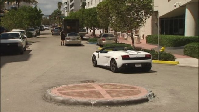 Lamborghini is now debuting a new piece of perfection for its enthusiasts, the Gallardo LP 550-2 Spyder, says NBC 6's Roxanne Vargas, who got behind the wheel of the car. While you still hear the roar of the engine behind you, the Spyder purrs like a kitten, she says. 