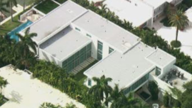 Miami Beach Police on Tuesday released the 911 call from the home of Heat forward Chris Bosh, who called to request a doctor for his masseuse. He told the 911 operator about the condition of 41-year-old Chautele Cooksey, who he said had passed out a couple of times. She later died after she was taken to Mount Sinai Medical Center, according to police.