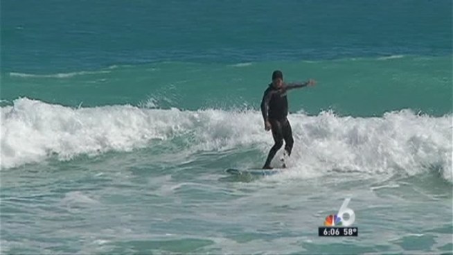 NBC 6 reporter Donna Rapado shows how South Floridians and tourists alike enjoyed the weekend amid the cooler temps.