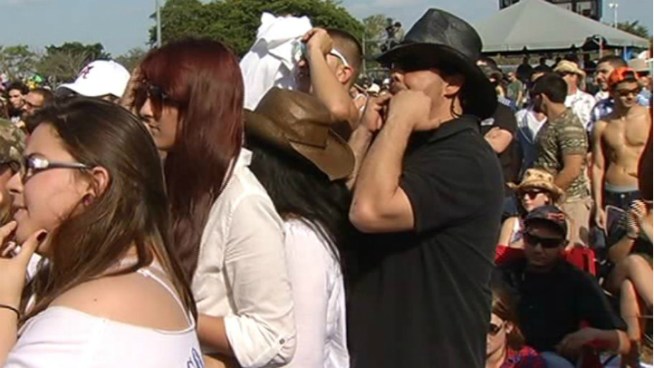 Music revelers, clad in boots and cowboy hats, turned out Sunday to hear the all-star lineup at Kiss Country s annual Chili Cookoff. NBC 6's Jawan Strader discusses the event.