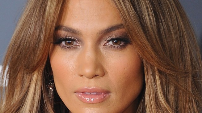 Jennifer Lopez chats with Access guest correspondent Jill Martin about the Jennifer Lopez Collection for Kohl's. Plus, what's it like having 3-year-old twins at home? Lastly, is it true the 
