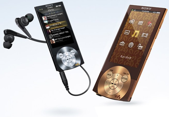 Sony Trots Out Glamorous Walkman A840