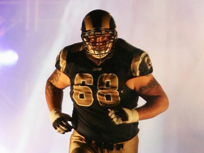Dolphins Reach Deal With "Dirty" Incognito