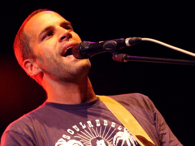 Jack Johnson Returns 'To the Sea'