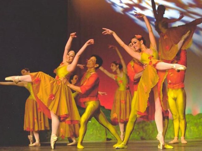 8/29: Saturdays Were Made for Tutus