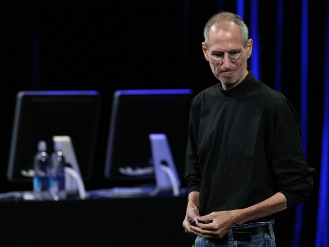 Steve Jobs Takes Stage to Standing "O"