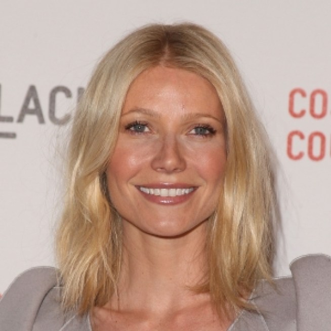 Gwyneth Paltrow Helps Out With Relationship Advice
