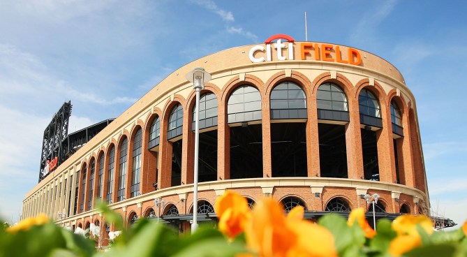 Nightmare Flushing for Mets Fan