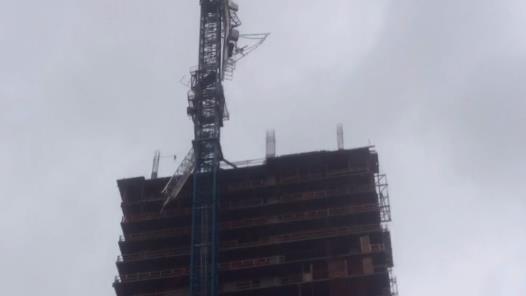 Crane Collapses in Northeast Miami-Dade