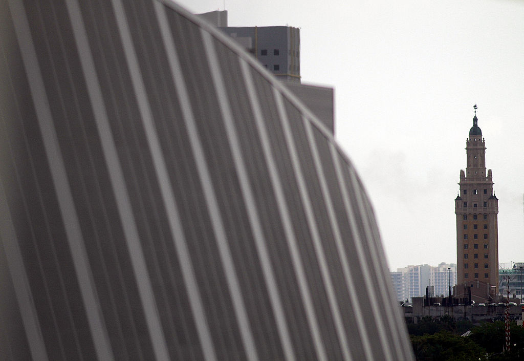 Freedom Tower to be Lit in Pride Colors for Pulse Victims