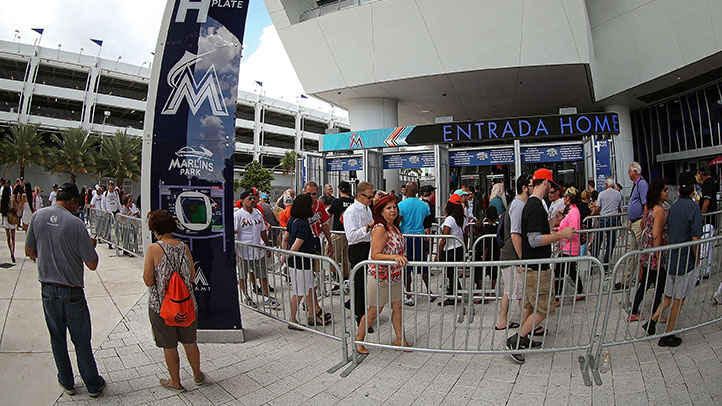 Marlins FanFest Draws Large Crowd