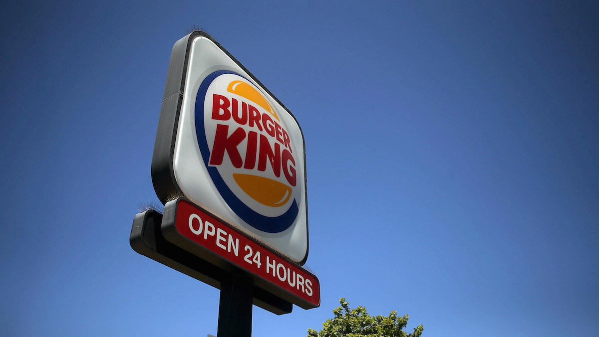 Armed Robbery at Pinecrest Fast Food Restaurant Investigated